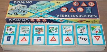 Oude vintage brocante spel verkeersborden domino traffic signs domino sixties 1