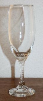 Oud brocante champagne glas gedraaide voet 24 cl