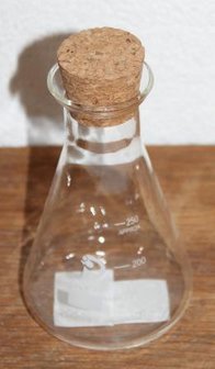 Brocante glazen Erlenmeijer 250 ml apothekersglas m kurk