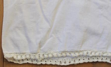 Vintage witte dames shirtje opengewerkte gehaakte randen