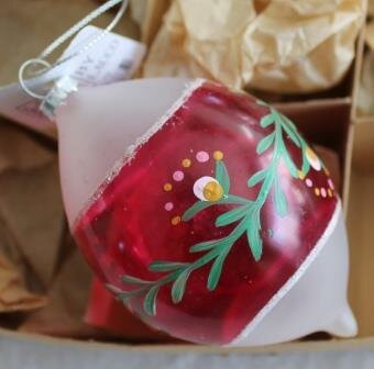 Vintage brocante deukballen kerstballen fuchsia roze bloemetjes 1