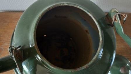 Oude vintage brocante donkergroene emaillen zakketel kachel enamel kettle 3