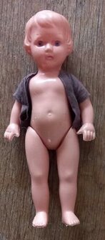 Oude vintage brocante popje poppetje Wildebras look small doll speelgoed 19 cm 1