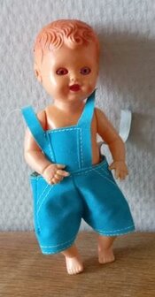 Oude vintage brocante popje kleine slaapogen blauwe pakje verzamelaars speelgoed dolls toys