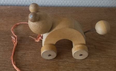 Vintage brocante houten trekbeest hondje poes Jukka Finland - & Nij Brocante Webwinkel (Oud & Nieuw Brocante)