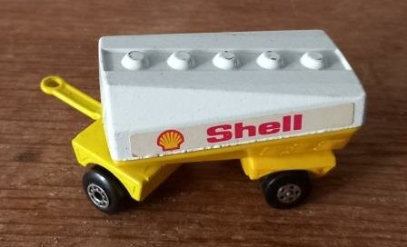 Oude vintage brocante autootje Freeway gas tanker no 83 Shell Matchbox Superfast aanhanger 1