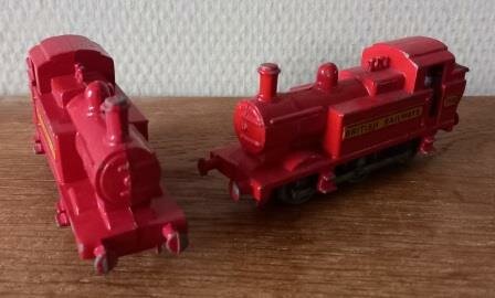 Oude vintage brocante speelgoed treintje locomotief British Railways 7118 toy train 3