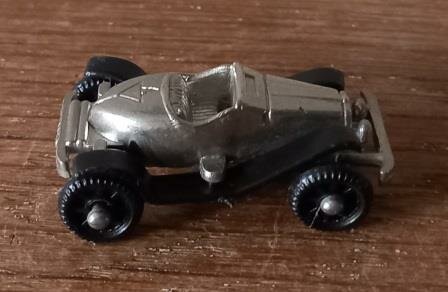 Oude vintage brocante mini speelgoed autootje Mercedes 1928 kindersurprise ei toy car 1