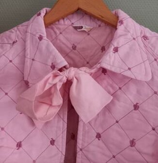 Oud vintage brocante roze bedjasje gewatteerde doorgestikte flanellen Jansen Tilanus 46 pink jacket 1