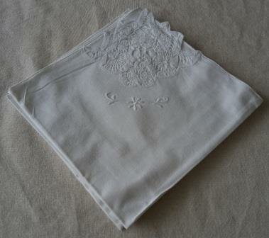 Set 3 oude vintage brocante witte stoffen servetten kant geborduurde fabric napkins lace embroidery