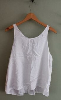 Vintage brocante witte dameshemdje giletje knoopjes kleding M L Nankinette Design shirt vest 1