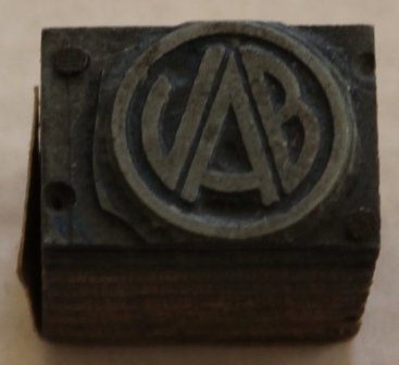Oude brocante drukkerij matrijs stempel tekst VAB