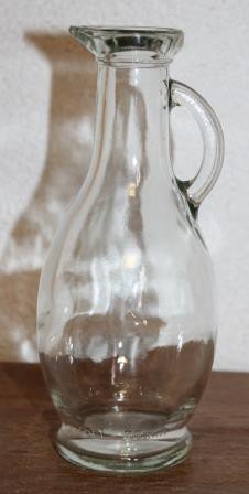 Klein brocante glazen schenk kannetje, karafje olie & azijn etc.