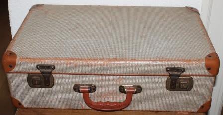 Oude vintage brocante harde beige bruine koffer suitcase