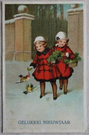 Antieke vintage brocante kerstkaart meisjes met vogeltjes, kleur