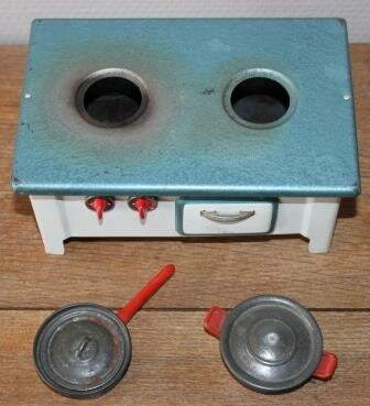 Vintage brocante toys children's stove kitchen with pans