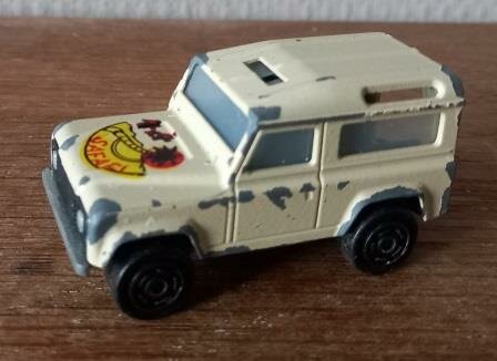 Oude vintage brocante speelgoed autootje Majorette Landrover Safari no 266 toy car