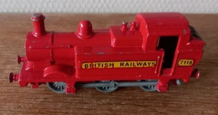 Oude vintage brocante speelgoed treintje locomotief British Railways 7118 toy train 1