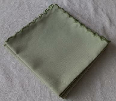 Set vintage brocante 5 oudgroene servetten tafelkleedjes schulprand tablecloths green napkins stoffen