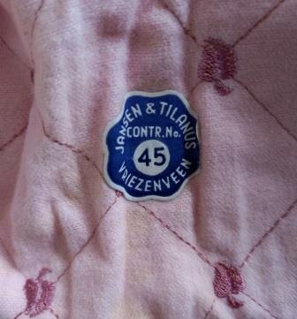 Oud vintage brocante roze bedjasje gewatteerde doorgestikte flanellen Jansen Tilanus 46 pink jacket 3