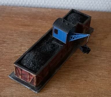Oude vintage brocante kolenbevoorradingsdepot kraantje HO modelspoorbaan toy coal supply crane 2