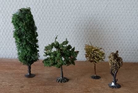 Set 4 oude vintage brocante borstelboompjes sponsjes loofbomen HO modelspoorbaan trein deciduous trees railways diorama